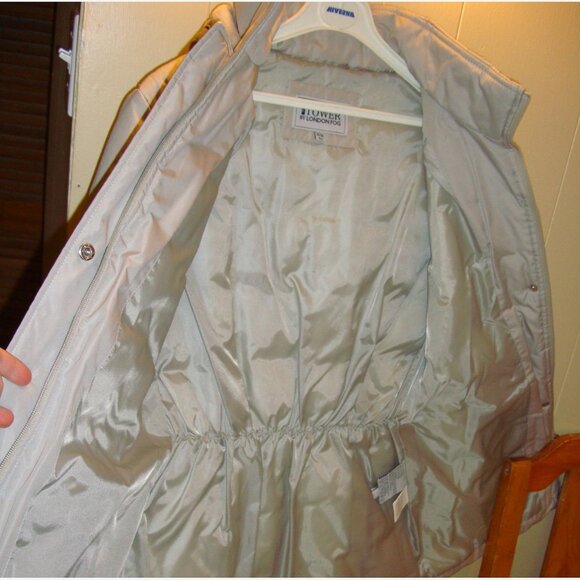 New London Fog Beige Down Coat with Leather Trim Size Medium - Picture 2 of 4